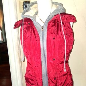 *bogo* Women's Red Quilted Vest with Hood